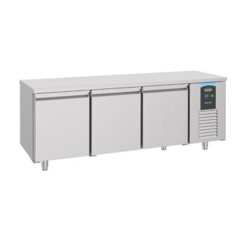 Stainless steel refrigerated counter with three doors, ventilated cooling system, and a spacious 615L capacity for professional kitchens